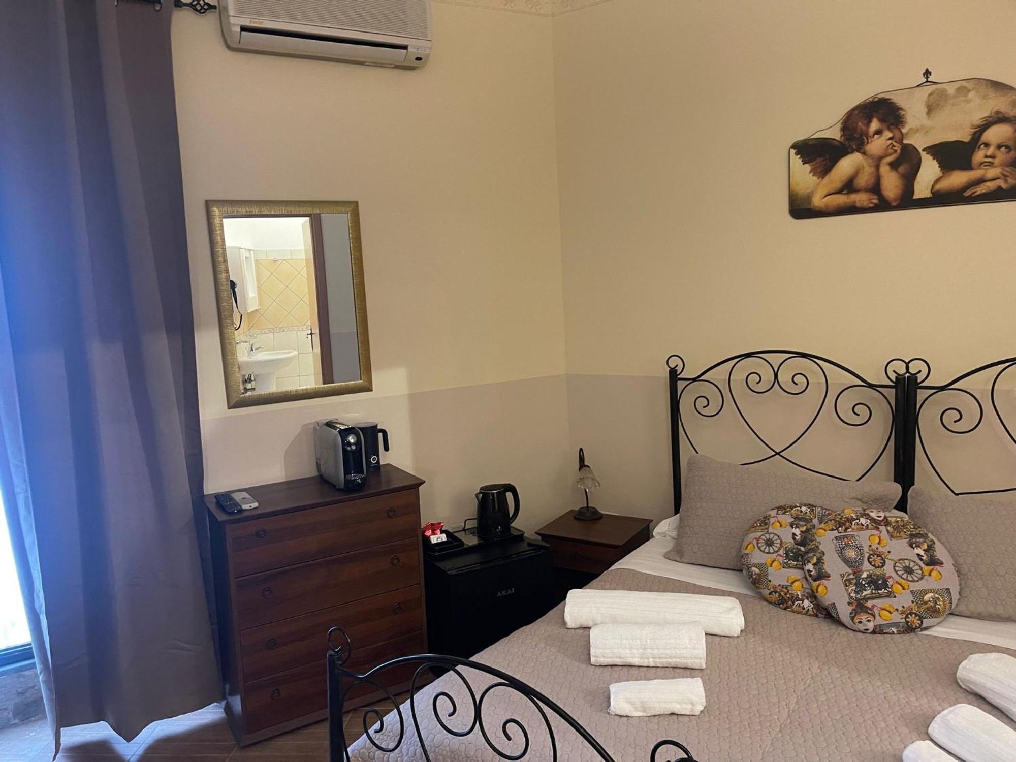 Bed And Relax-Il Maniero Bed & Breakfast Calatabiano Ngoại thất bức ảnh