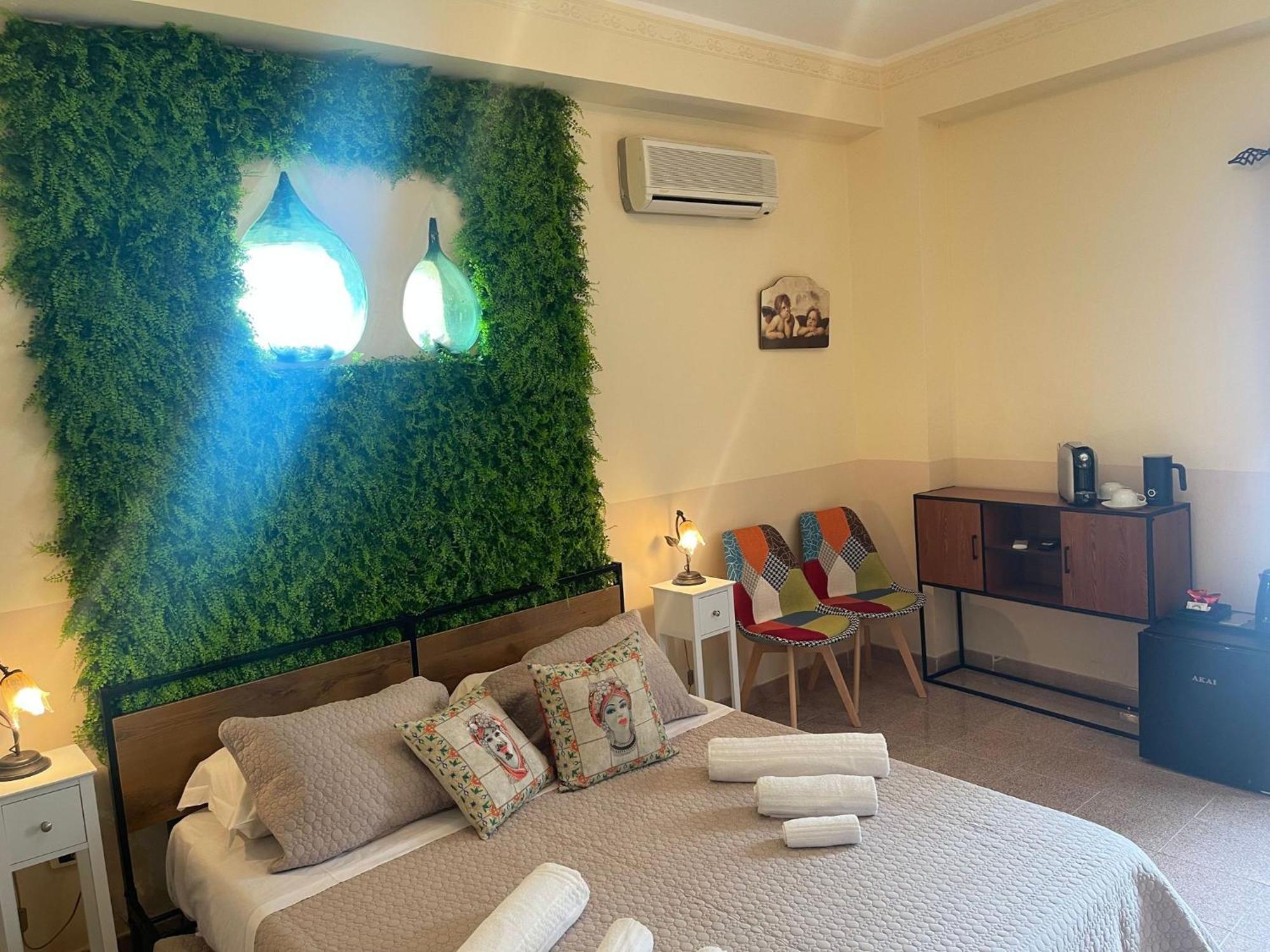 Bed And Relax-Il Maniero Bed & Breakfast Calatabiano Ngoại thất bức ảnh